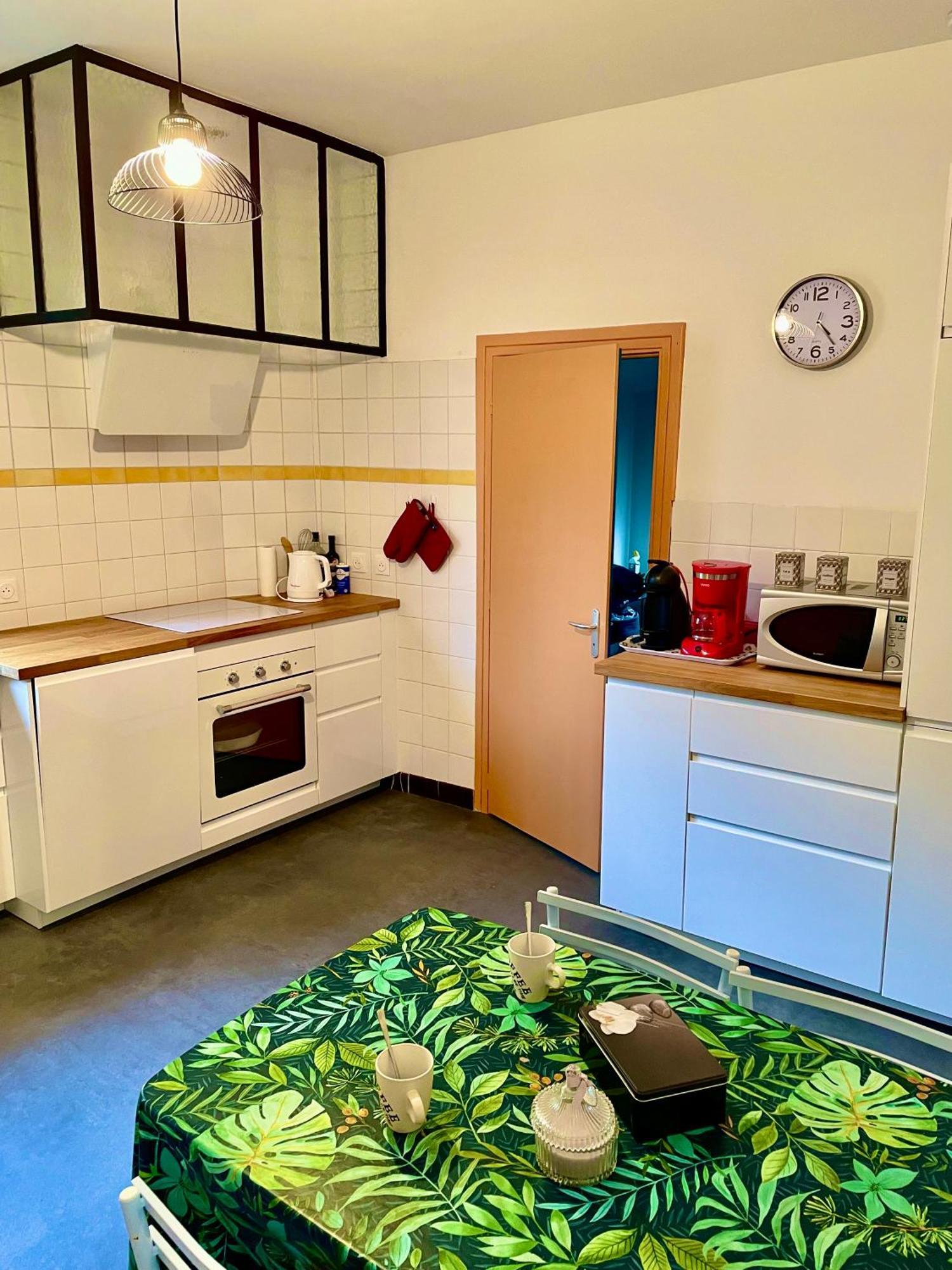 Appartement A Tarascon Sur Ariege Le Sabart Buitenkant foto
